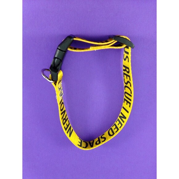 20'' Yellow & Black Nervous Rescue I Need Space Dog Collar - Picture 5 of 5